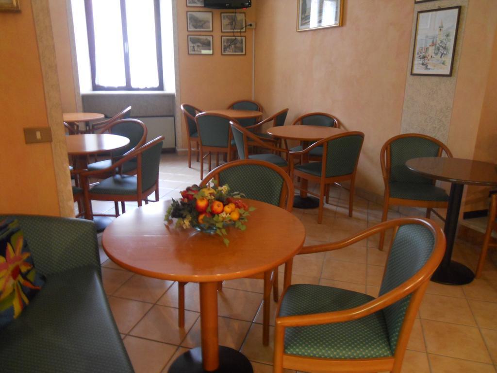 Albergo Giardino Toscolano Maderno Exteriér fotografie