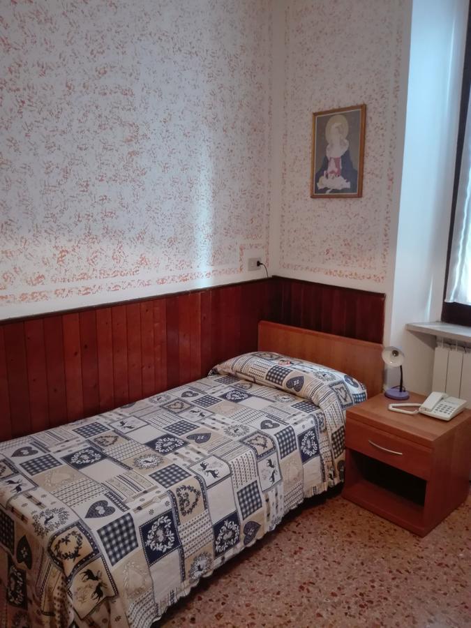 Albergo Giardino Toscolano Maderno Exteriér fotografie