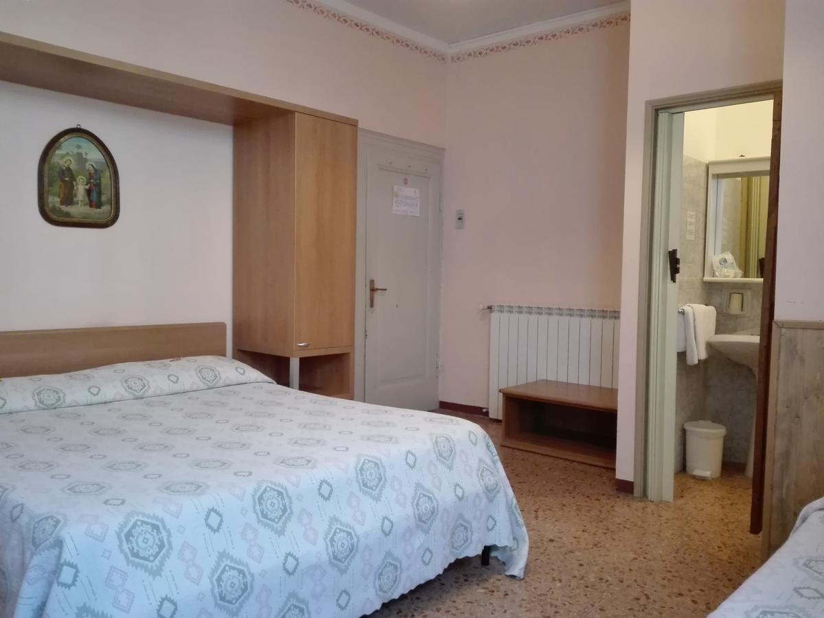 Albergo Giardino Toscolano Maderno Exteriér fotografie