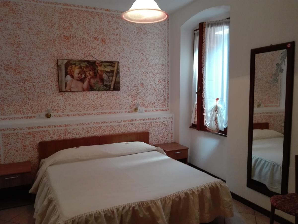 Albergo Giardino Toscolano Maderno Exteriér fotografie