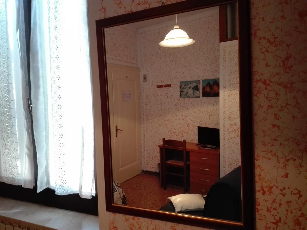 Albergo Giardino Toscolano Maderno Exteriér fotografie