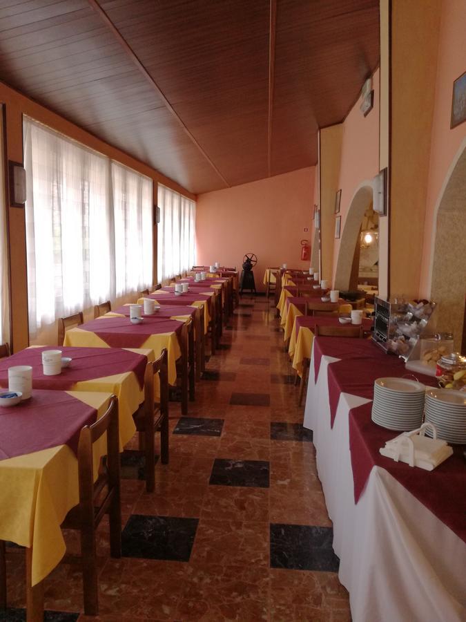 Albergo Giardino Toscolano Maderno Exteriér fotografie